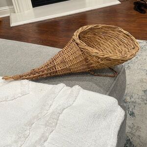 VINTAGE woven cornucopia